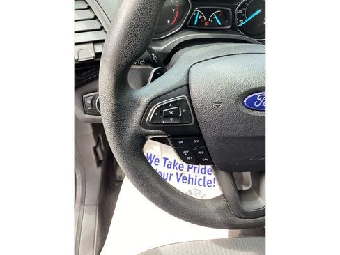 Used 2017 Ford Escape SE w/ Equipment Group 201A AWD/4WD image 29