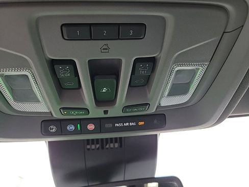 Used 2022 Chevrolet Silverado 1500 LTZ w/ LTZ Premium Package image 10