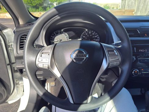 Used 2015 Nissan Altima 2.5 S w/ Sport Value Package FWD image 21