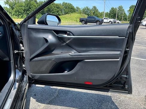 Used 2024 Toyota Camry SE FWD image 28