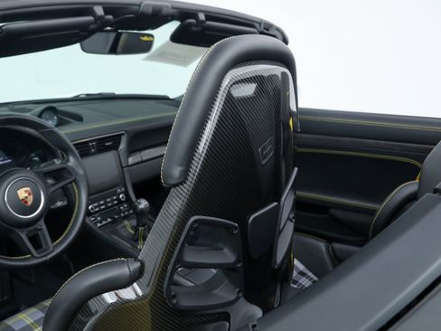 Used 2019 Porsche 911 Speedster image 28
