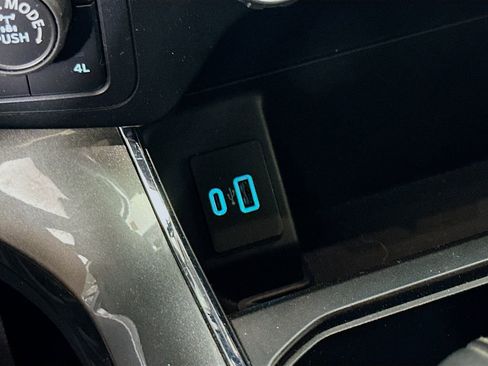 Used 2022 Ford F150 XLT w/ Equipment Group 302A High image 28