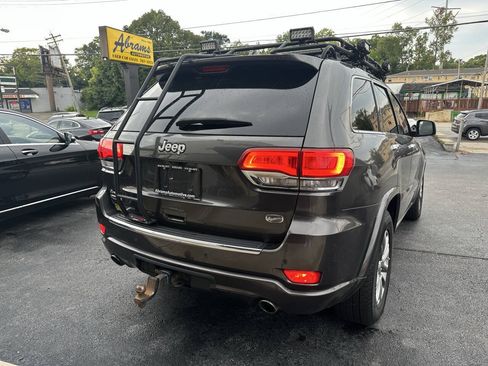 Used 2015 Jeep Grand Cherokee Overland w/ Advanced Technology Group AWD/4WD image 15