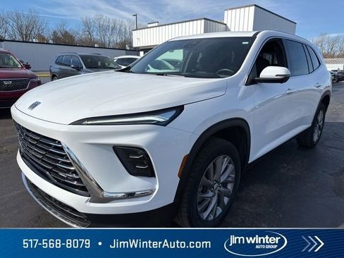 Used 2025 Buick Enclave Preferred image 6