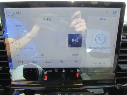 Used 2024 Ford Transit 350 XLT RWD image 23
