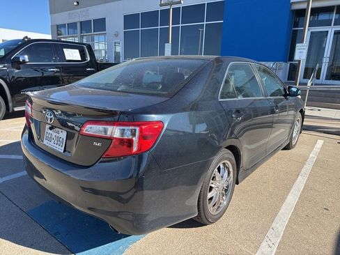 Used 2013 Toyota Camry SE image 6