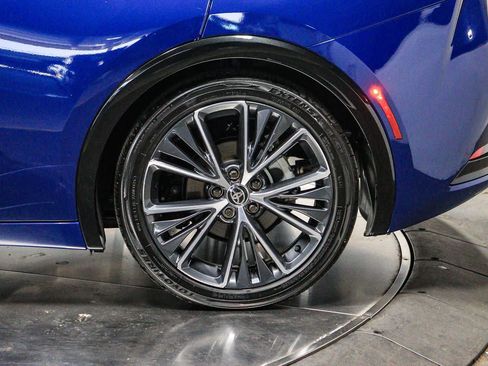 Certified 2026 Toyota Prius XLE FWD image 10