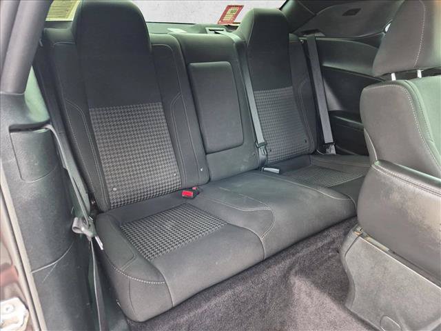 Used 2017 Dodge Challenger SXT RWD image 18