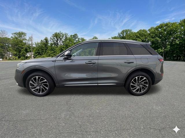 Used 2021 Lincoln Corsair AWD w/ Equipment Group 101A image 5