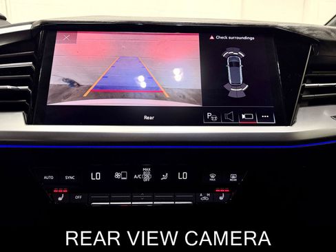 Used 2023 Audi Q4 e-tron Premium Plus w/ Premium Plus AWD/4WD image 32