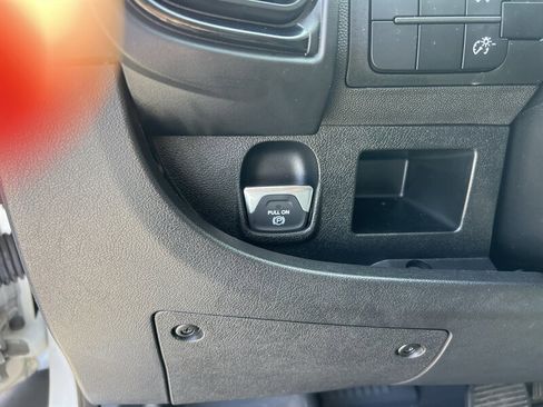 Used 2023 RAM ProMaster 2500 image 16