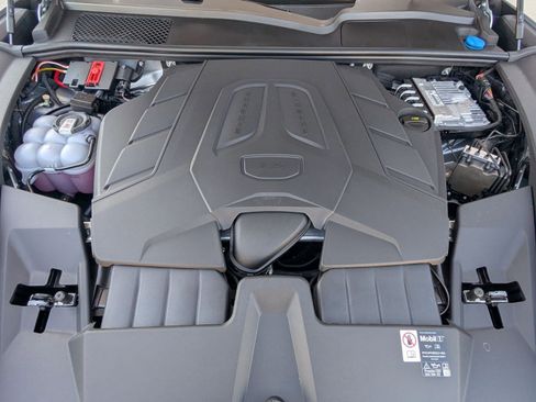 New 2026 Porsche Cayenne image 27