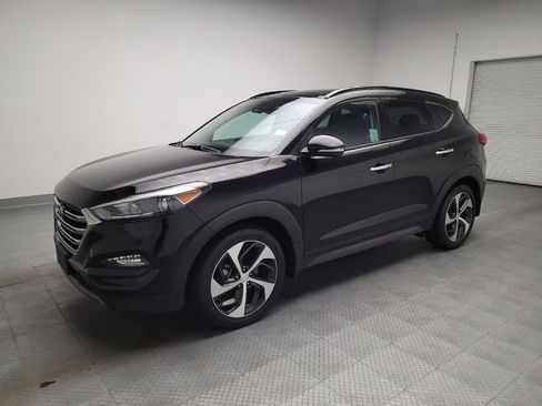 Used 2016 Hyundai Tucson Limited w/ Option Group 03 FWD image 2