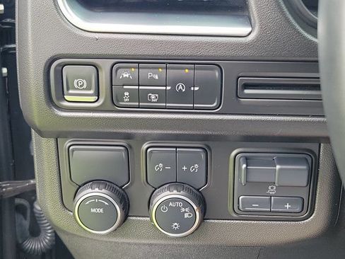 Used 2024 Chevrolet Tahoe RST w/ Luxury Package RWD image 21