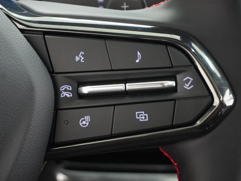 New 2026 Chevrolet Equinox RS w/ Convenience Package III FWD image 24