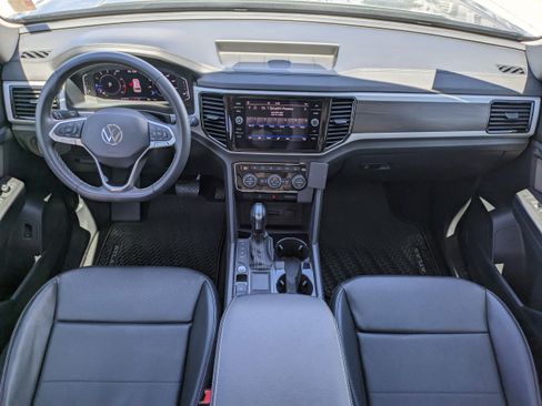 Certified 2023 Volkswagen Atlas SE FWD image 16