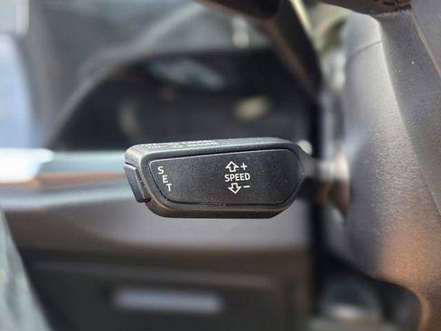 Used 2023 Audi Q3 2.0T Premium image 44