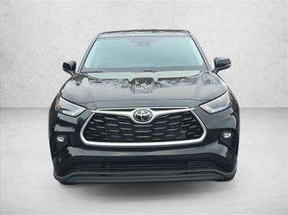 Certified 2024 Toyota Highlander LE video 2