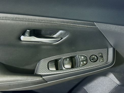 Used 2024 Nissan Sentra SV image 24