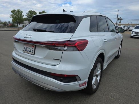Used 2024 Audi Q4 e-tron Premium AWD/4WD image 6