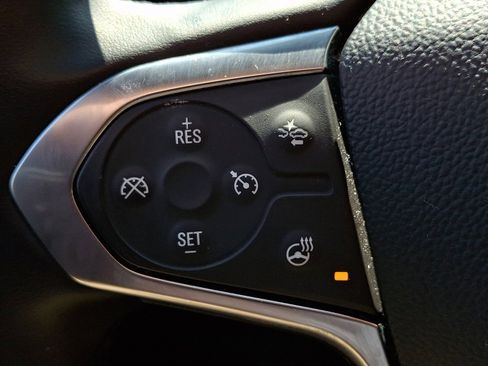 Used 2023 Chevrolet Traverse RS AWD/4WD image 24
