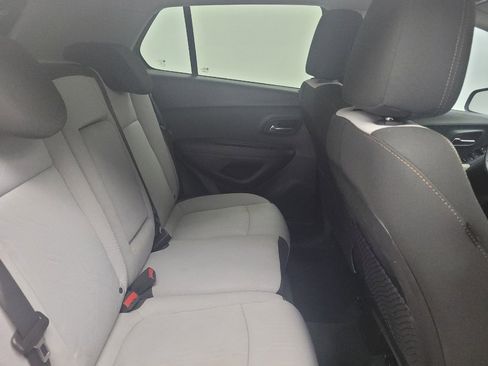 Used 2019 Chevrolet Trax LT AWD/4WD image 19