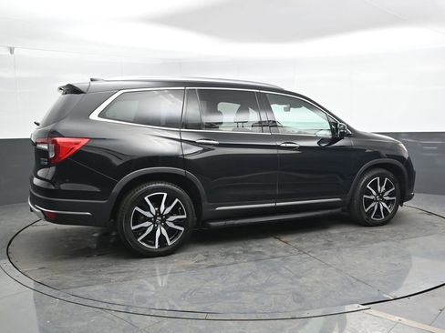 Used 2020 Honda Pilot Touring image 2