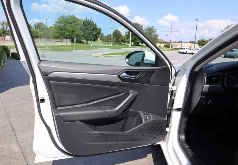 Used 2021 Volkswagen Jetta S FWD image 14