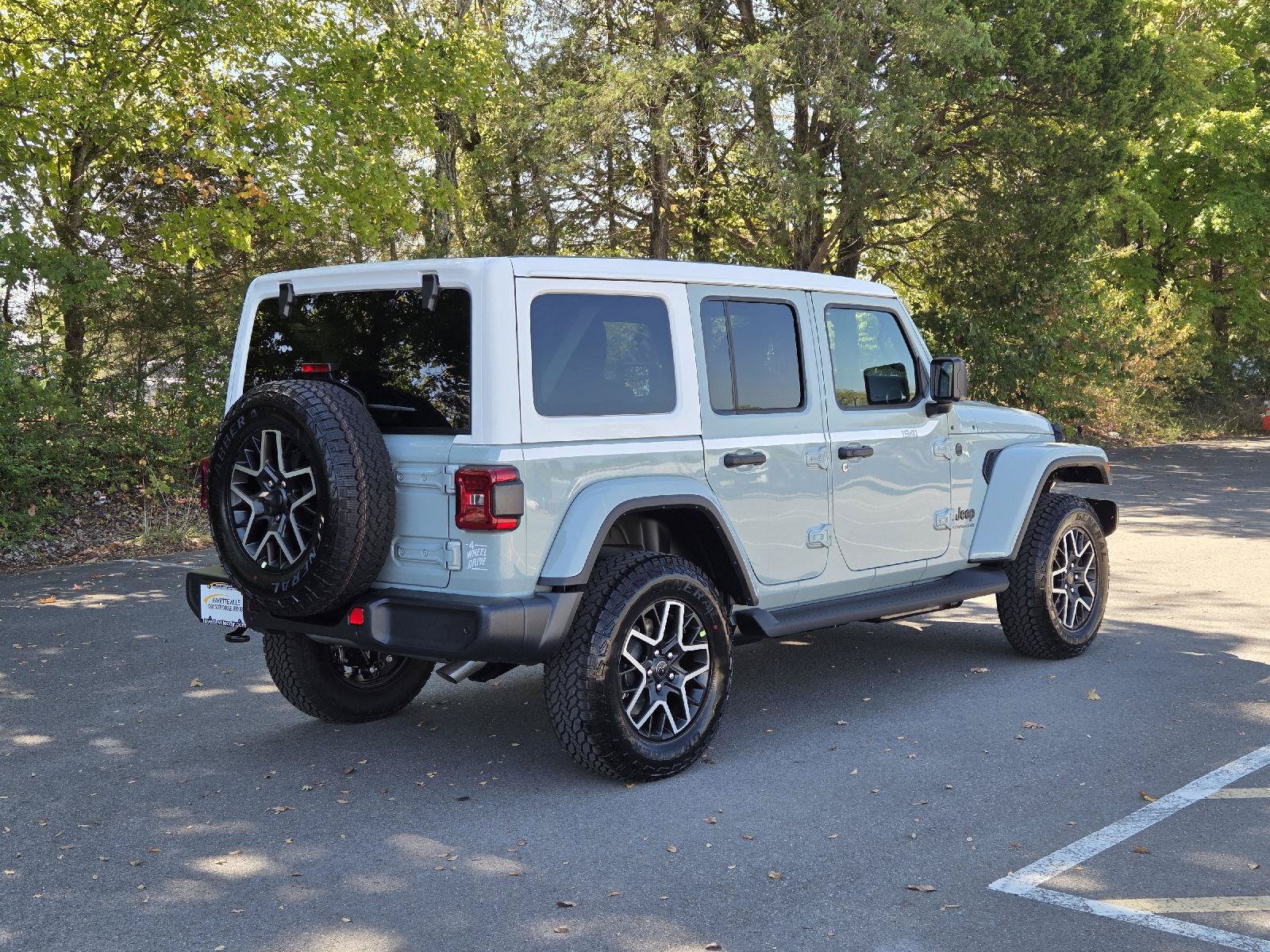 New 2027 Jeep Wrangler Unlimited Sahara AWD/4WD image 3