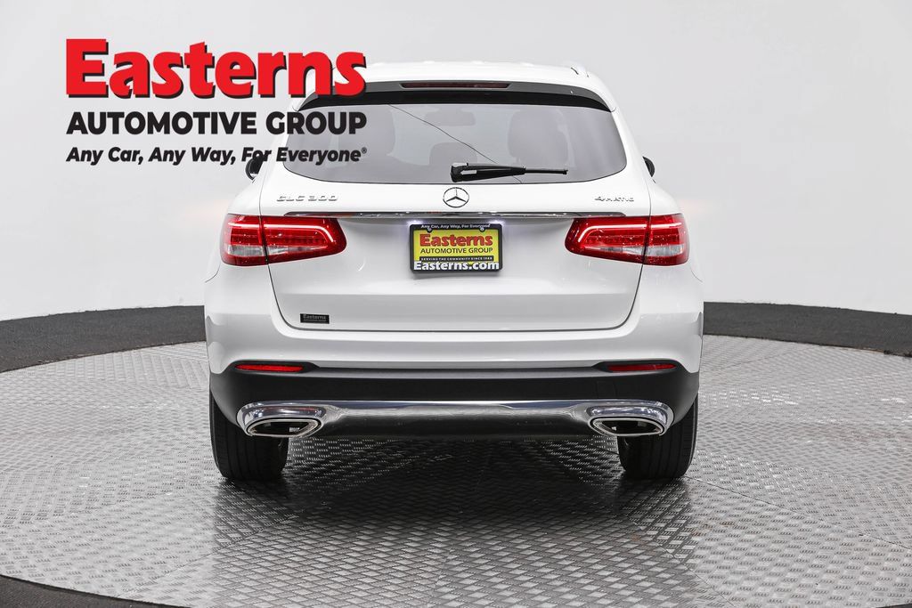 Used 2019 Mercedes-Benz GLC 300 4MATIC w/ Premium Package image 6