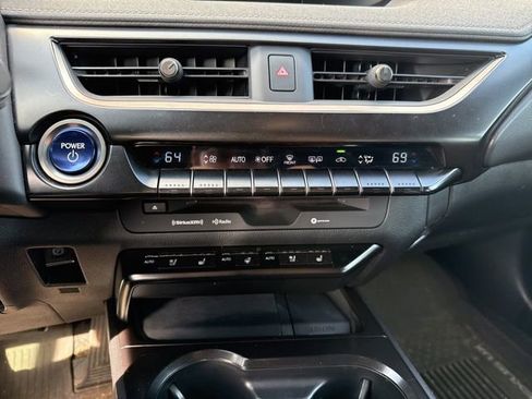 Used 2020 Lexus UX 250h w/ Premium Package image 8