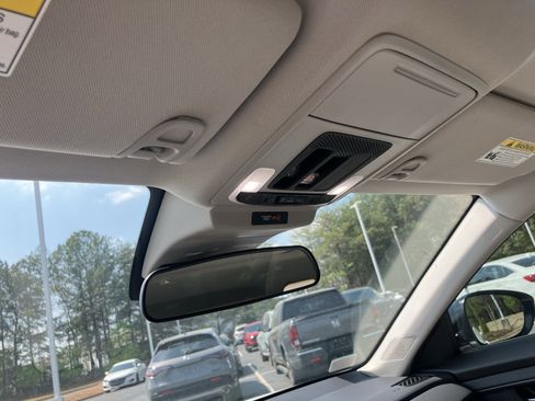 Used 2025 Honda Accord SE image 29