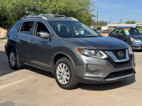 Used 2018 Nissan Rogue SV AWD/4WD image 4