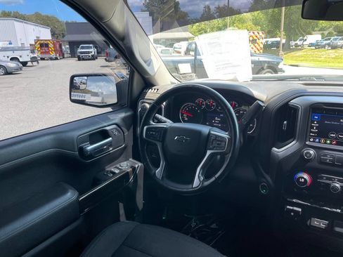 Used 2021 Chevrolet Silverado 1500 LT w/ All Star Edition Plus AWD/4WD image 9