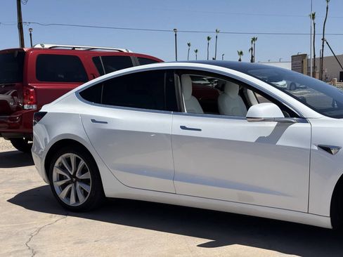 Used 2020 Tesla Model 3 Standard Range Plus RWD image 21