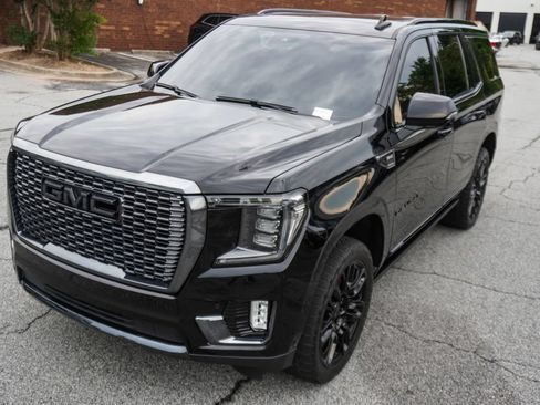 Used 2023 GMC Yukon Denali Ultimate AWD/4WD image 37