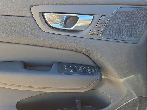 New 2026 Volvo XC60 B5 Ultra w/ Protection Package Premier image 21