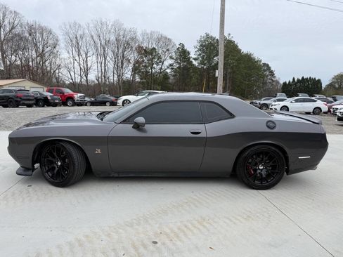 Used 2015 Dodge Challenger R/T Scat Pack w/ Scat Pack Appearance Package image 5
