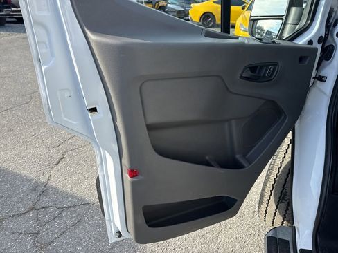 Used 2024 Ford Transit 250 Low Roof w/ Exterior Upgrade Package image 19