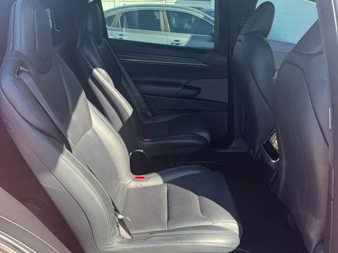 Used 2023 Tesla Model X AWD/4WD image 25