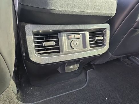 Used 2025 Ford F250 Platinum AWD/4WD image 18