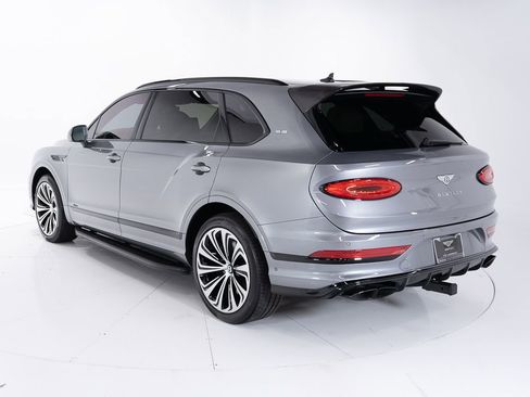 Used 2023 Bentley Bentayga Extended Wheelbase AWD/4WD image 3