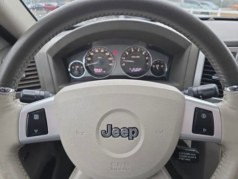 Used 2008 Jeep Grand Cherokee Limited w/ Trailer Tow Group IV RWD image 20