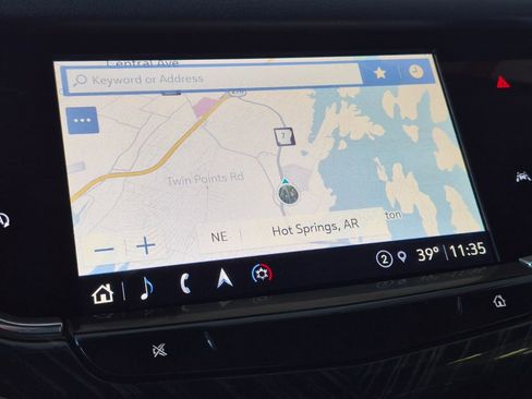 Used 2025 Cadillac XT6 Premium Luxury image 30