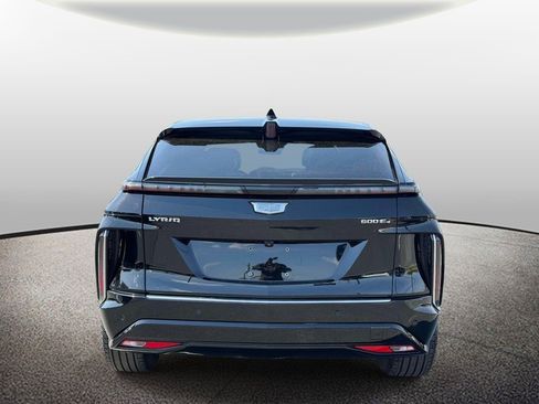 Certified 2024 Cadillac Lyriq Luxury AWD/4WD image 4