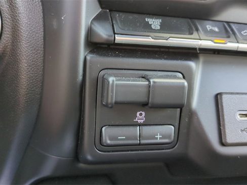 Used 2021 Chevrolet Silverado 2500 LTZ w/ LTZ Plus Package image 20