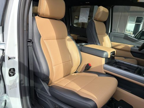 New 2026 Ford F350 Lariat w/ FX4 Off-Road Package image 8