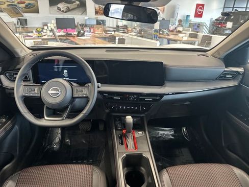 New 2026 Nissan Kicks SR w/ Cold Weather Package AWD/4WD image 6