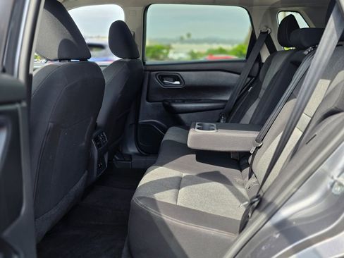 Used 2024 Nissan Rogue SV image 17