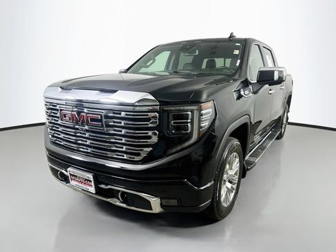 Used 2024 GMC Sierra 1500 Denali AWD/4WD image 3
